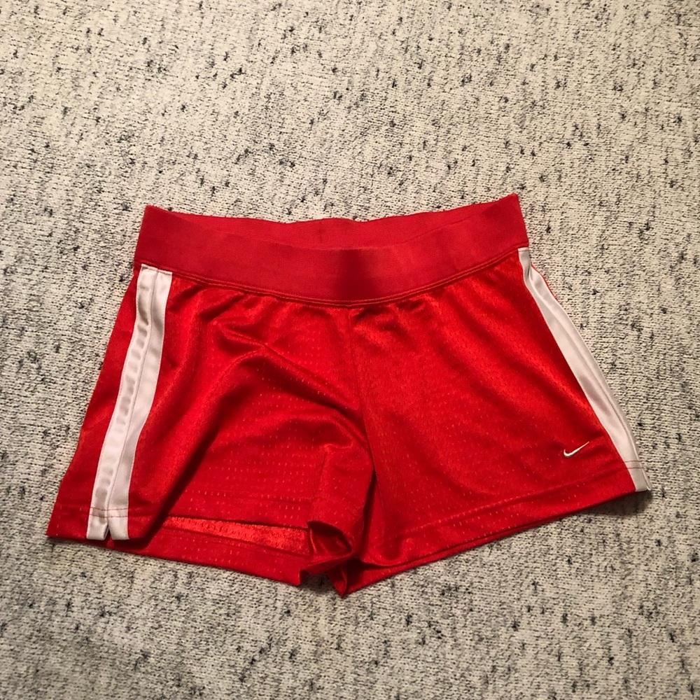 EUC. NIKE SHORTS SIZE S